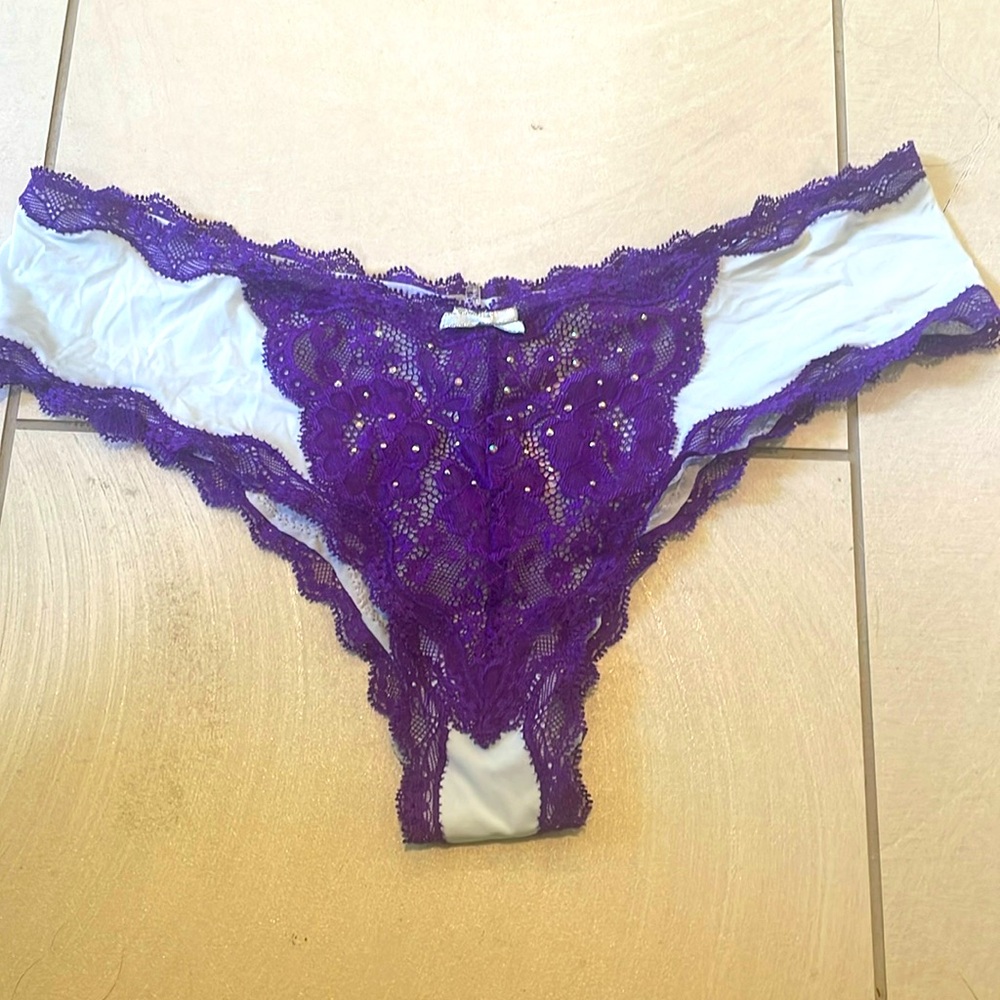 NWT Victoria’s Secret cheeky M